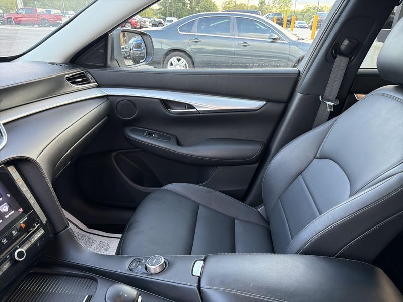 Used 2019 INFINITI QX50 LuxeImage 38