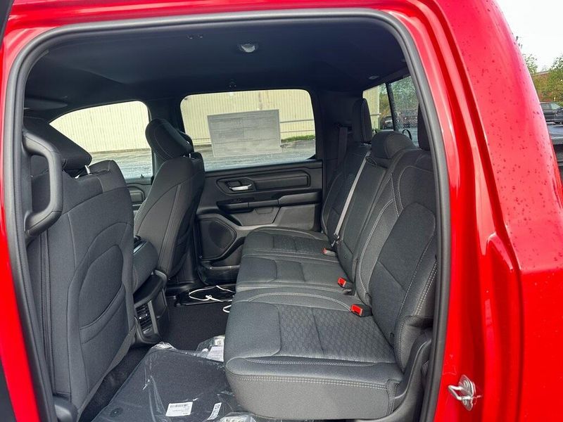 2025 RAM 1500 Tradesman Crew Cab 4x4 5