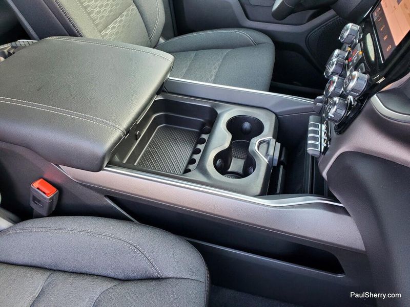 New 2026 RAM 1500 Big Horn Crew Cab 4x4 5'7' Box