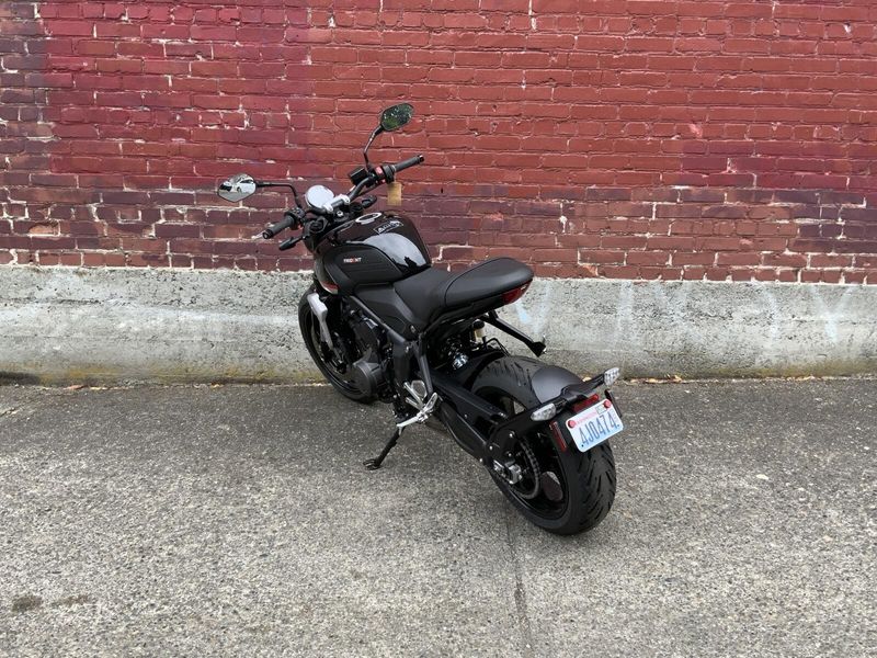 2024 Triumph TRIDENT 660
