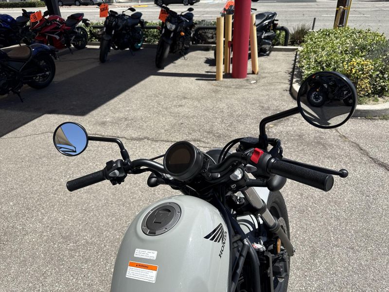 New 2026 Honda REBEL 300 E-CLUTCH Image 12