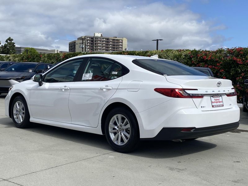 2025 Toyota Camry LEImage 5