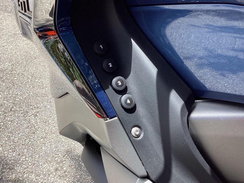 2025 BMW K 1600 GTL 