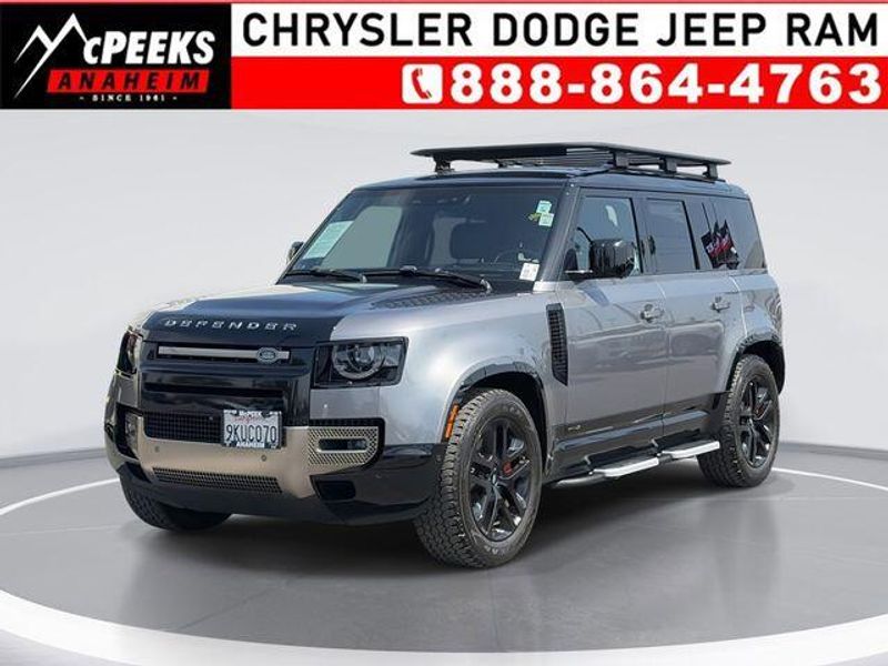 Used 2021 Land Rover Defender XImage 1