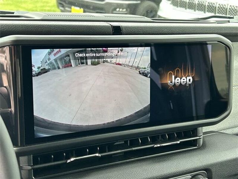 New 2026 Jeep Wrangler 4-door Sport SImage 19