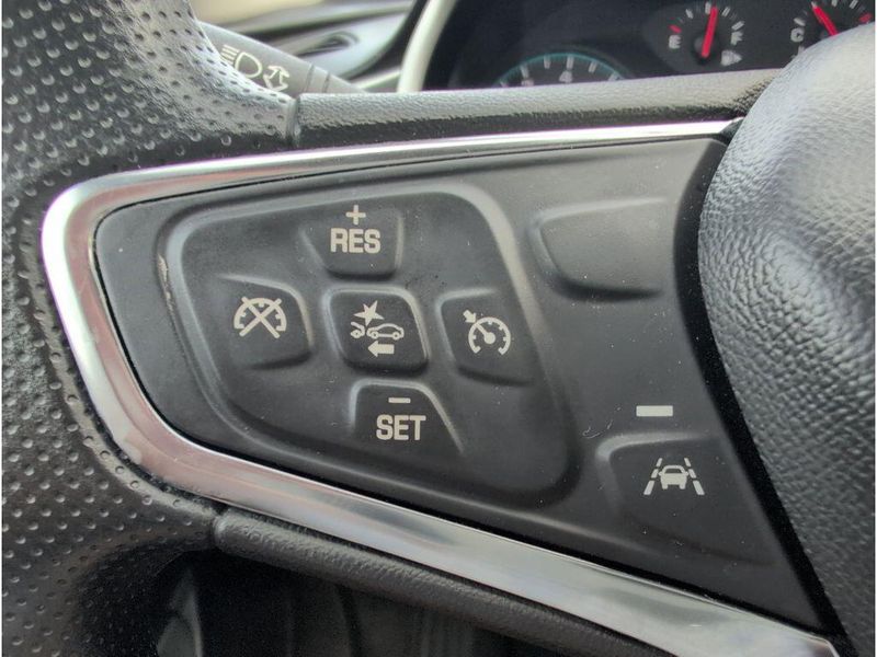 Used 2024 Chevrolet Malibu LTImage 24