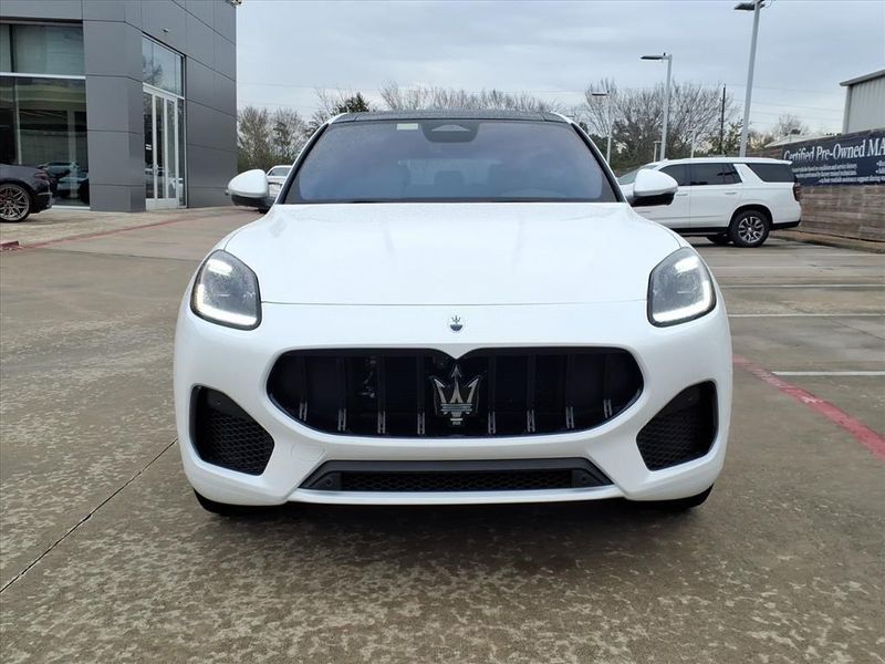 New 2026 Maserati Grecale ModenaImage 4