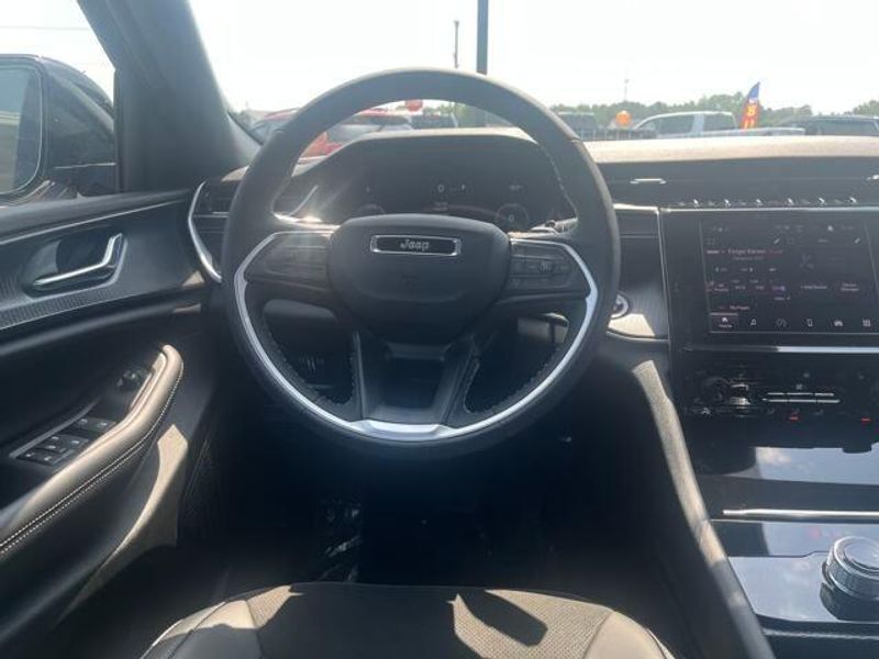 2025 Jeep Grand Cherokee L Altitude X 4x4