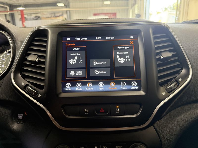 Used 2021 Jeep Cherokee 80th AnniversaryImage 35