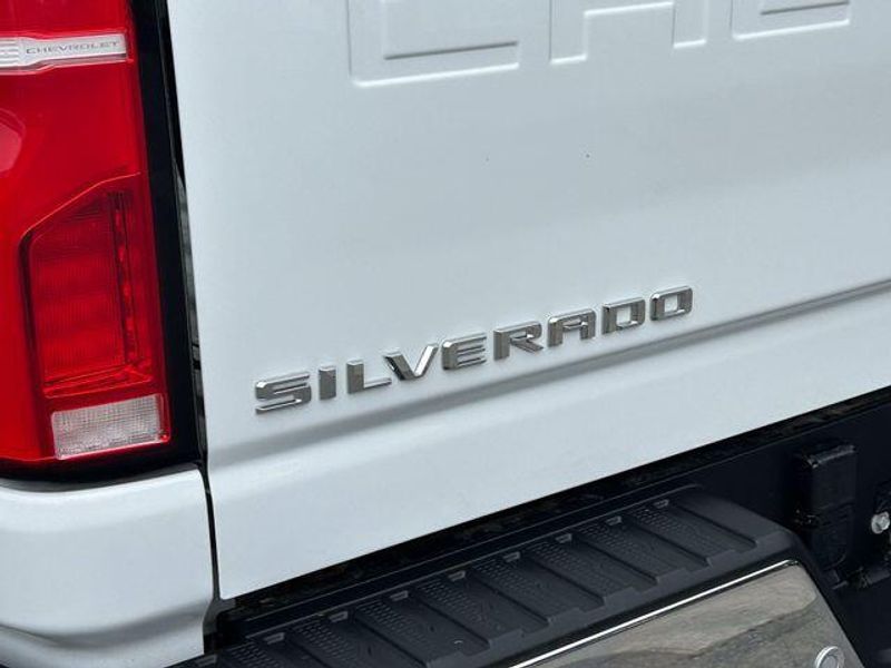 Used 2024 Chevrolet Silverado 2500HD LTZImage 3