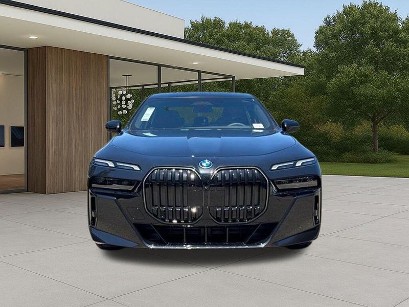 New 2026 BMW 7 Series 750e xDriveImage 4