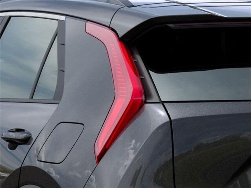 2025 Kia Niro EXImage 11