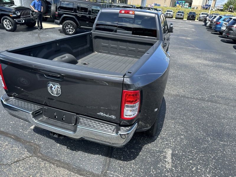 2024 RAM 3500 Tradesman Crew Cab 4x4 8