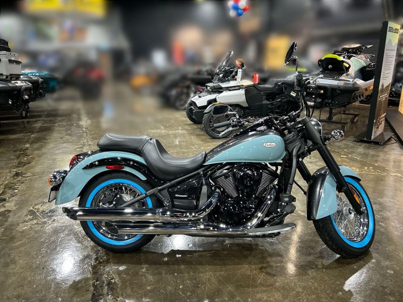 New 2025 Kawasaki VULCAN 900 CLASSIC Image 13