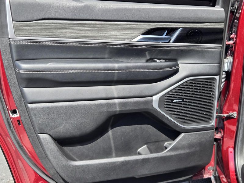 2022 Jeep Wagoneer Series II 4x4