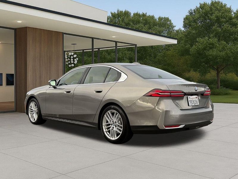 Used 2025 BMW 5 Series 530iImage 11