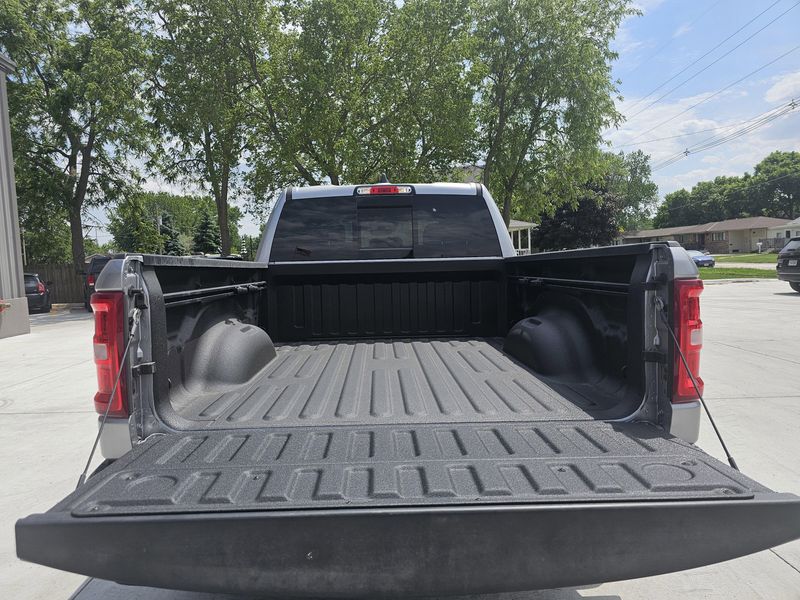 2025 RAM 1500 Big HornImage 8
