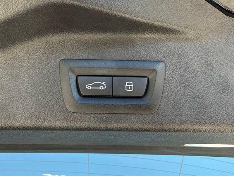 Used 2025 BMW X5 xDrive40iImage 15