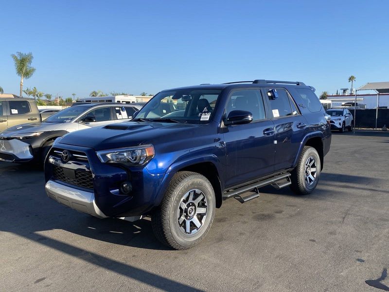 2024 Toyota 4Runner TRD Off Road PremiumImage 1