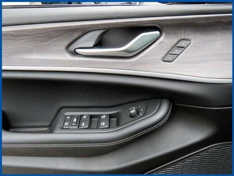 2025 Jeep Grand Cherokee LimitedImage 12
