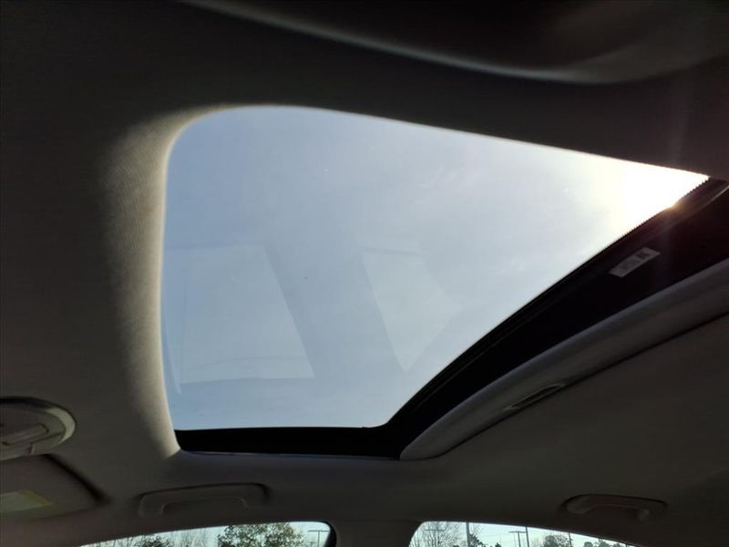 Used 2018 Hyundai Sonata LimitedImage 16