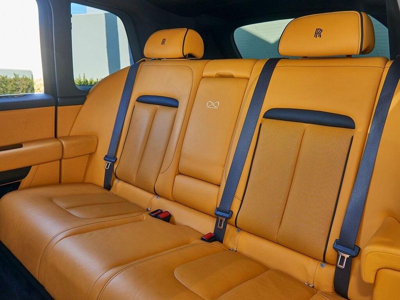 Used 2022 Rolls-Royce Cullinan Image 18