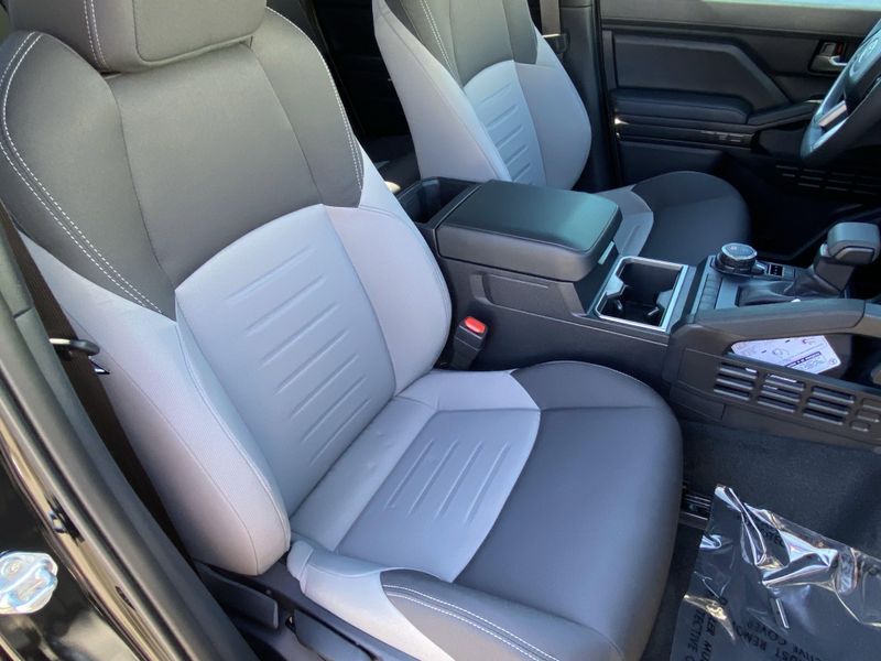 New 2025 Toyota Tacoma TRD SportImage 11