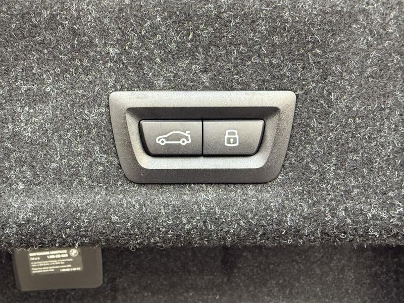 Used 2025 BMW M3 CompetitionImage 17