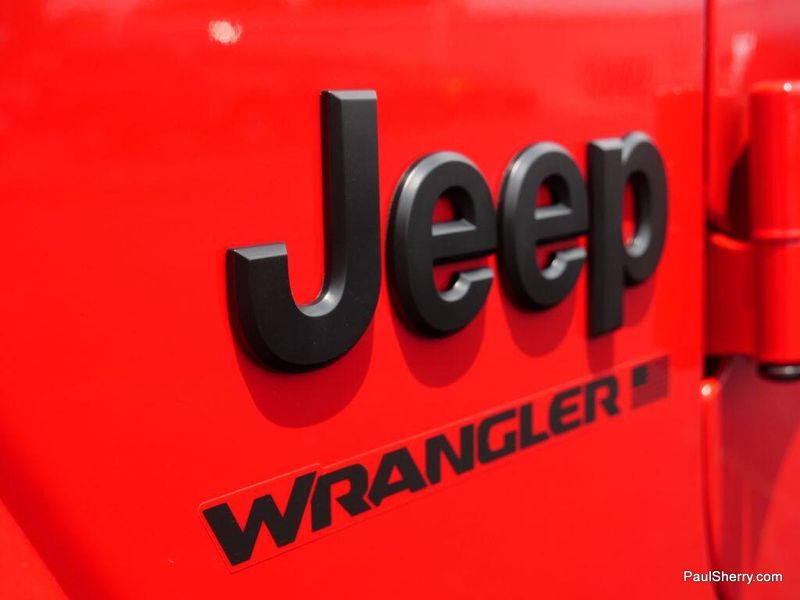 New 2025 Jeep Wrangler 4-door Sahara