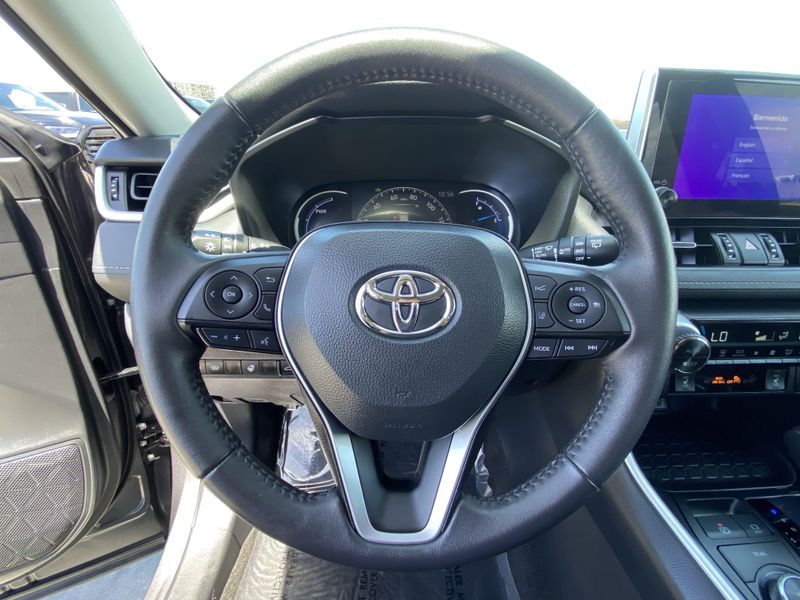 2024 Toyota RAV4 XLE PremiumImage 26
