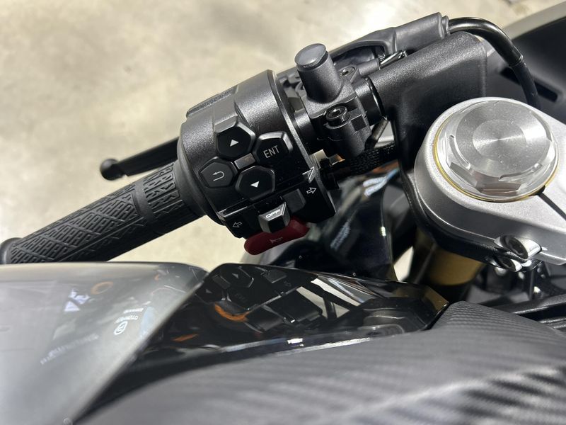 2025 CFMOTO 450SS Image 11