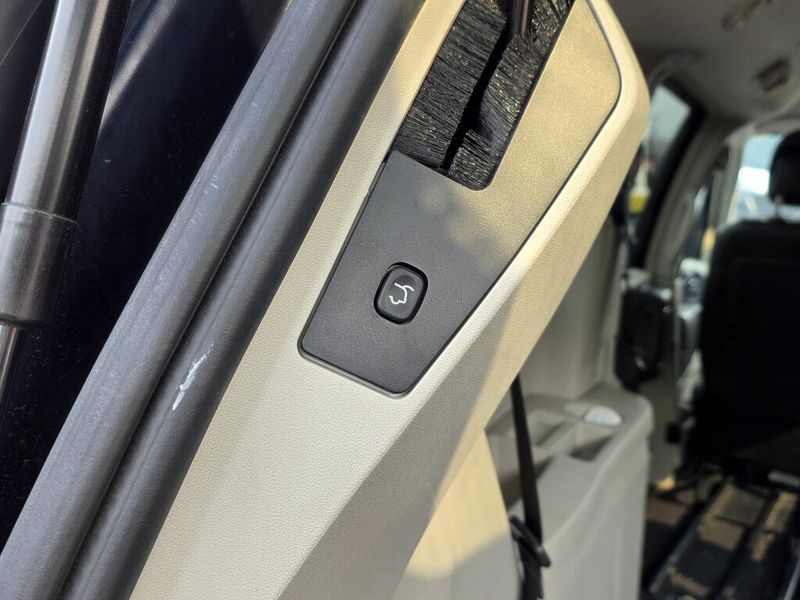 Used 2015 Chrysler Town & Country Touring