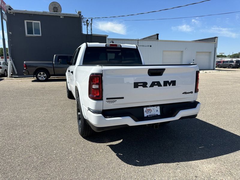 2025 RAM 1500 Big Horn Crew Cab 4x4 5