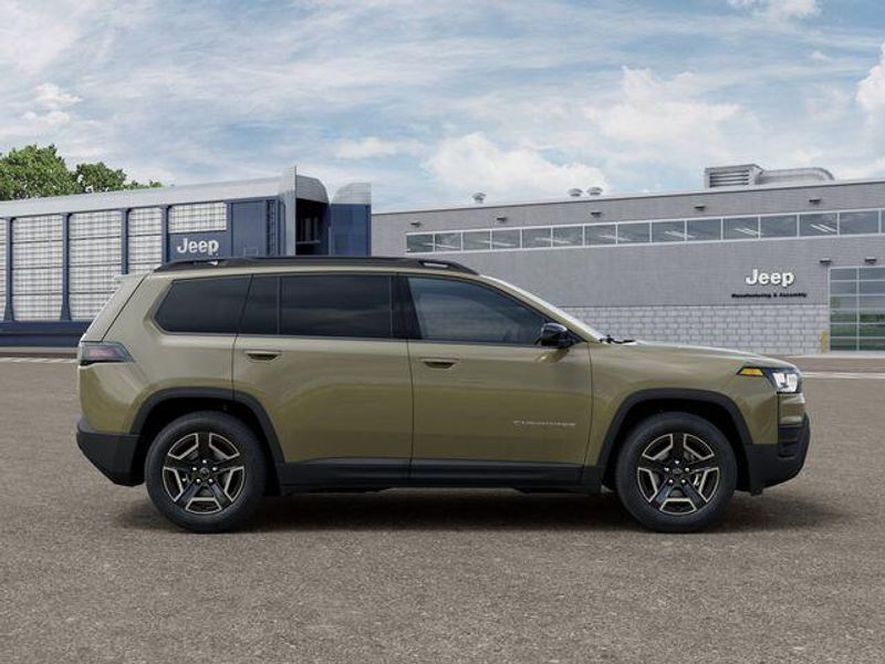 New 2026 Jeep Cherokee Laredo 4x4Image 21