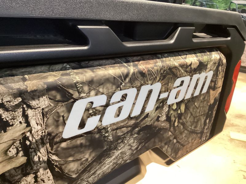 2023 Can-Am DEFENDER XT HD10 MOSSY OAK BREAK UP COUNTRY CAMOImage 5