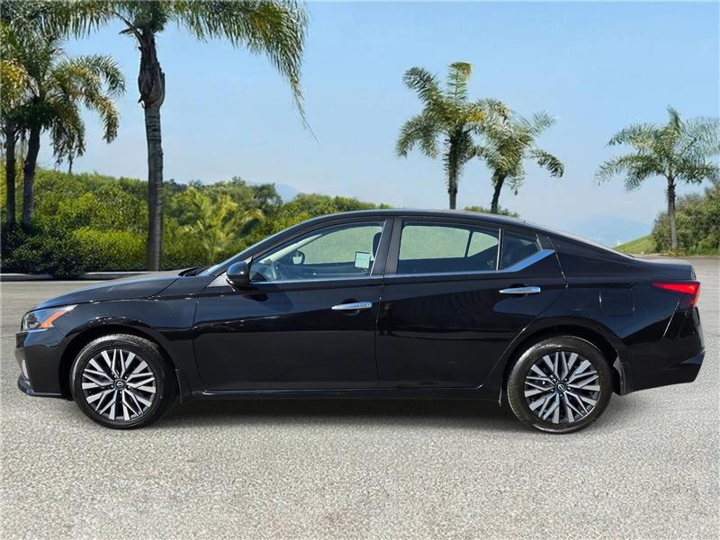 Used 2023 Nissan Altima 2.5 SV AWD Sedan