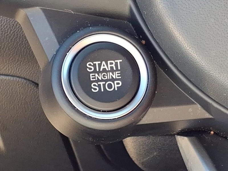 Used 2024 Alfa Romeo Stelvio VeloceImage 8