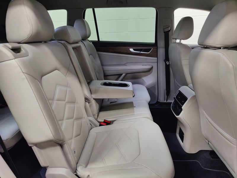Used 2024 Volkswagen Atlas SE 4-Motion AWDImage 13