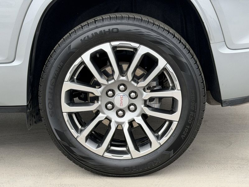 Used 2023 GMC Acadia DenaliImage 14