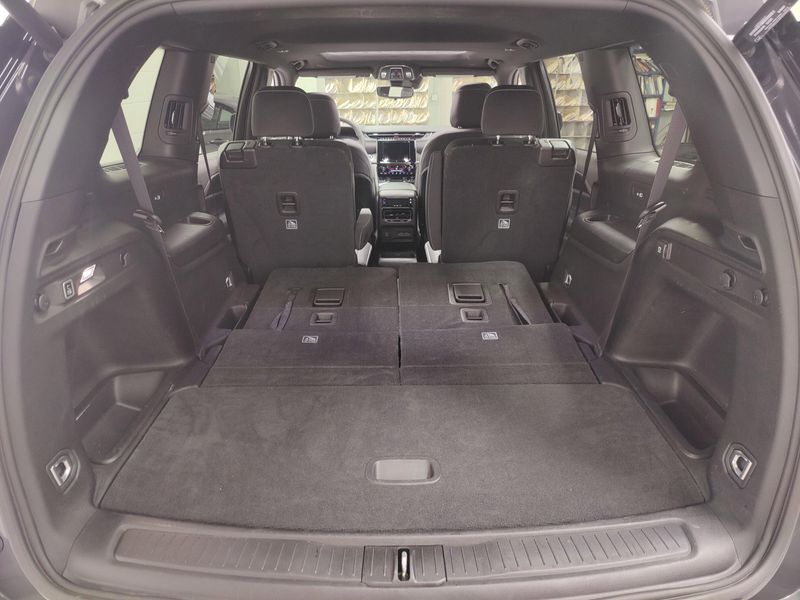 2024 Jeep Grand Cherokee L Laredo X 4x4 w/Sunroof/Lux TechImage 13
