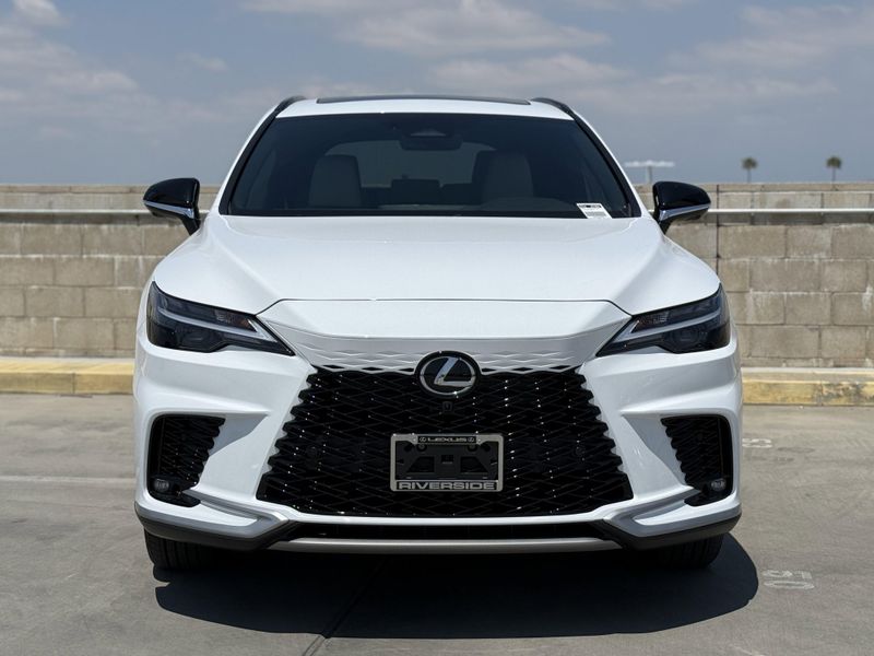 2025 Lexus RX Image 6