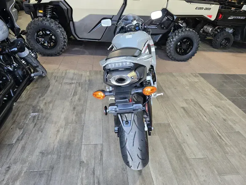 NEW 2026 HONDA CBR600RR Image 10