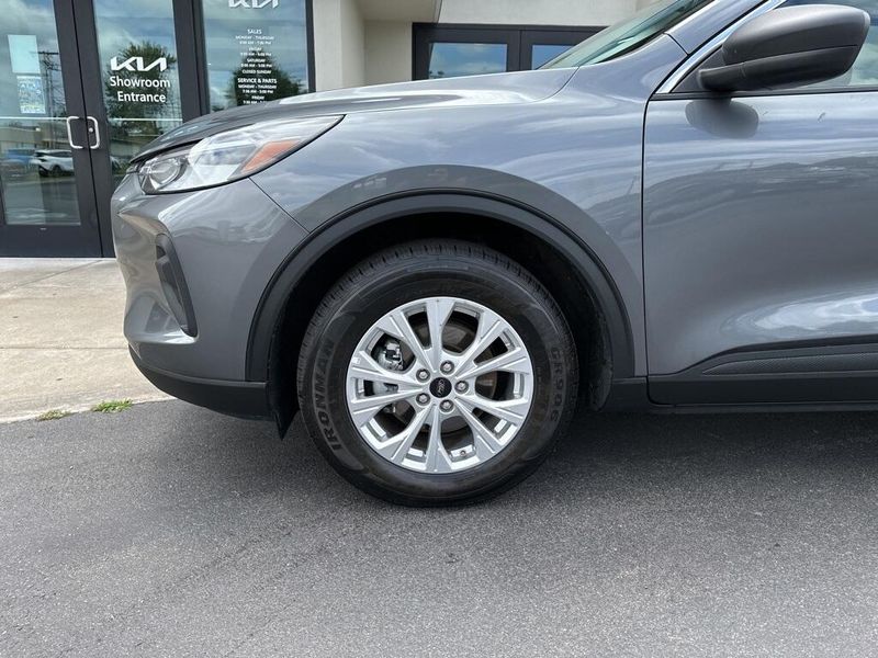 2023 Ford Escape ActiveImage 11