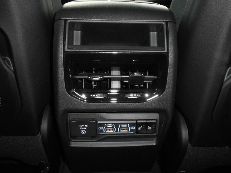 New 2025 Jeep Grand Cherokee Limited 4x4Image 19