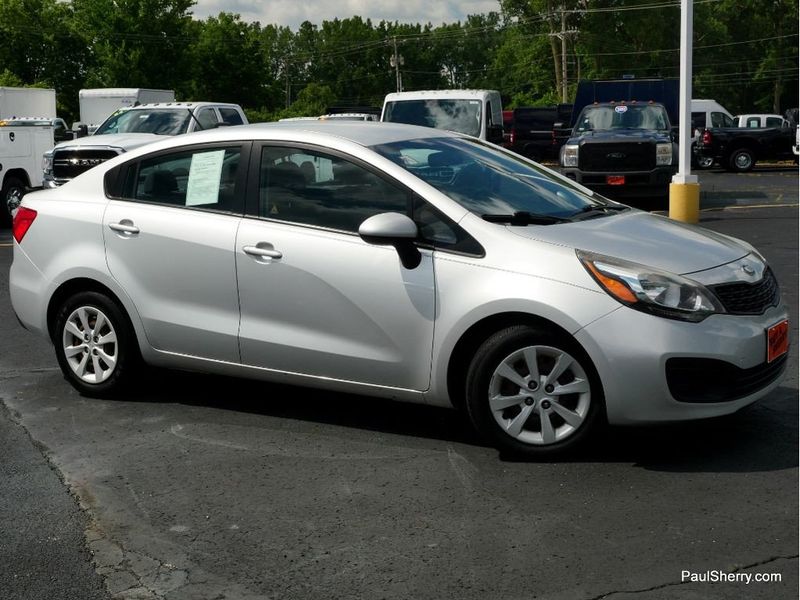 2015 Kia Rio LXImage 9