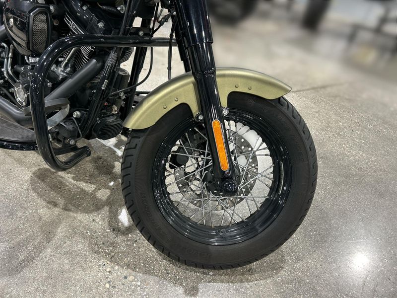 2016 Harley-Davidson SOFTAIL SLIM Image 17