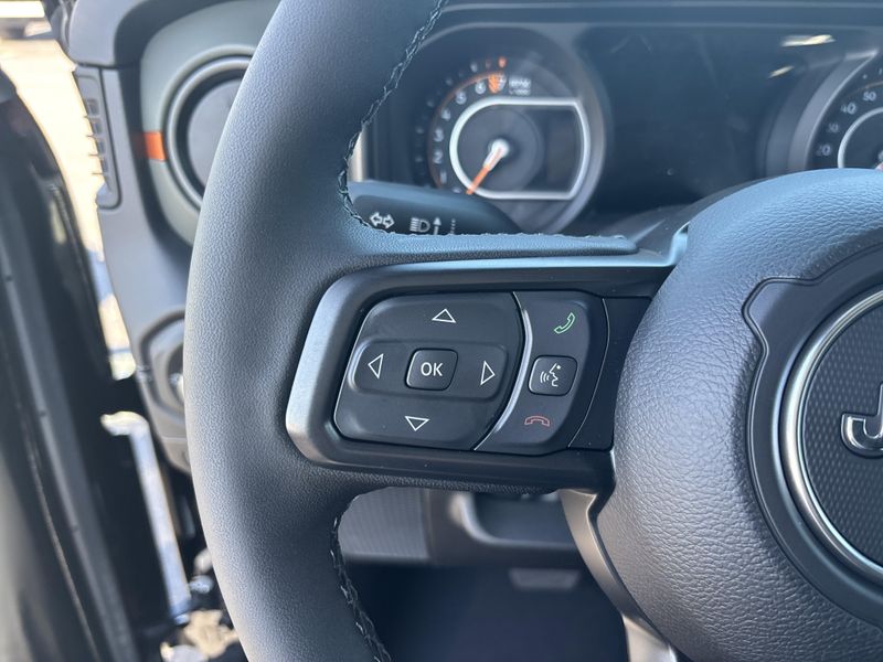 New 2026 Jeep Gladiator Mojave X 4x4Image 25