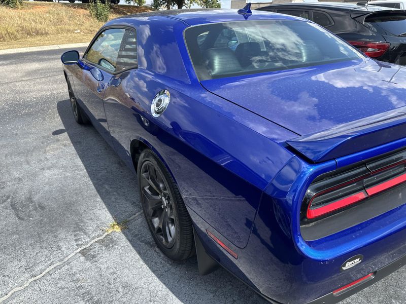 2018 Dodge Challenger SXT Plus photo 11