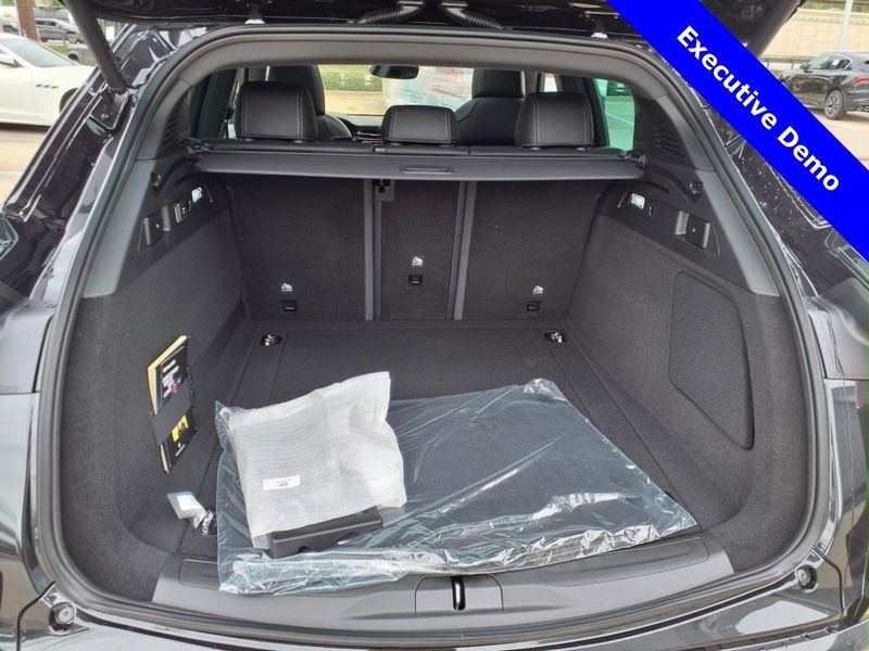 New 2025 Maserati Grecale Image 10