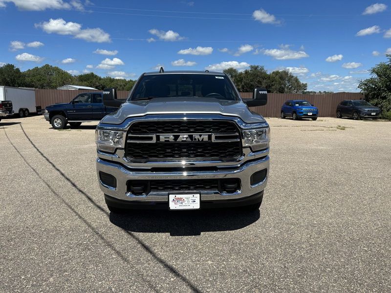 2023 RAM 3500 Tradesman Crew Cab 4x4 6